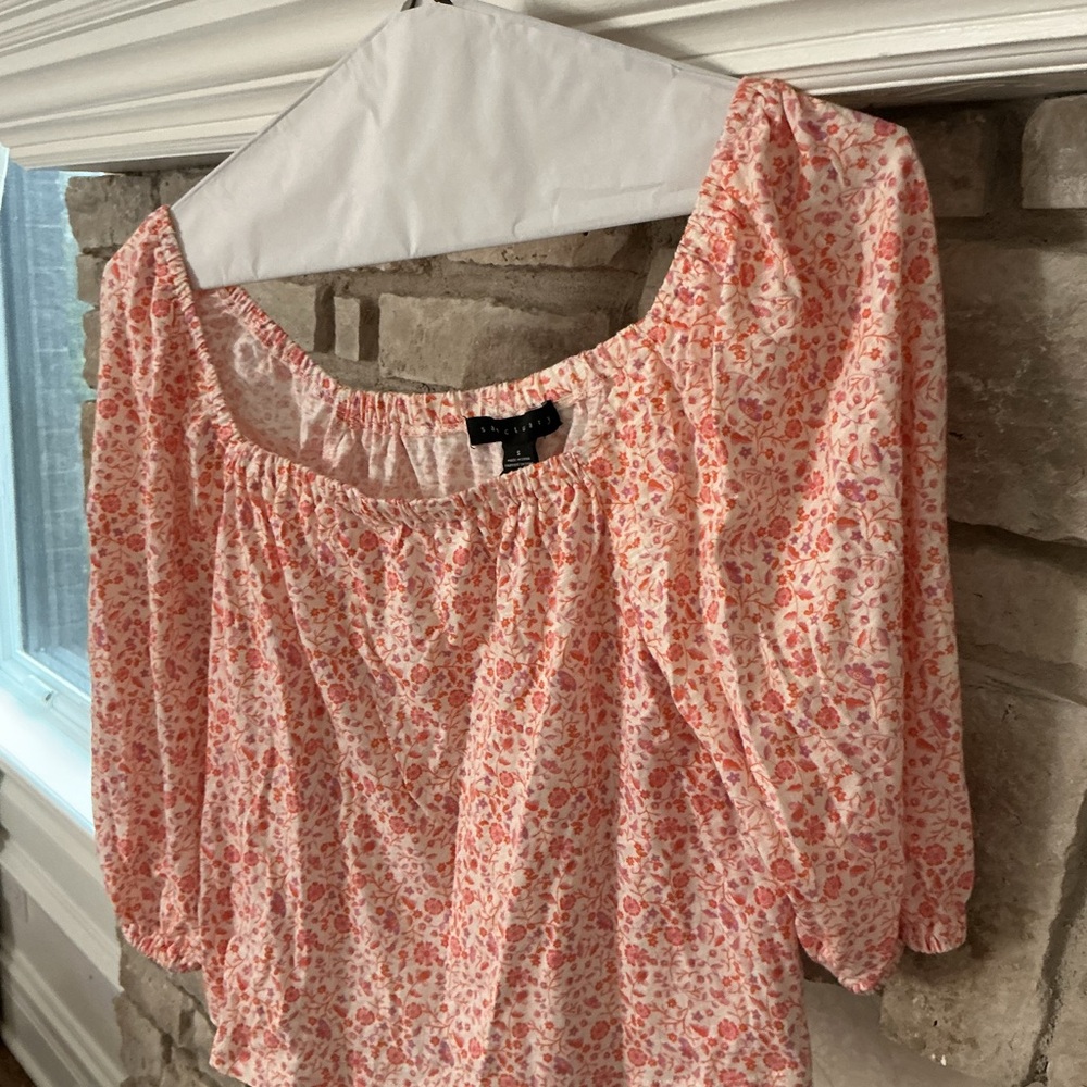 Sanctuary Floral Off-Shoulder Peasant Blouse in Coral and Pink